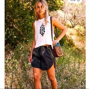 NWT Free People Get a clue shorts